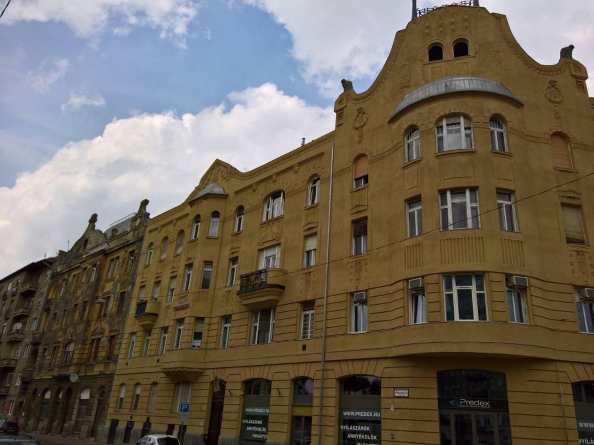 Sunflower Apartment Budapest Bagian luar foto